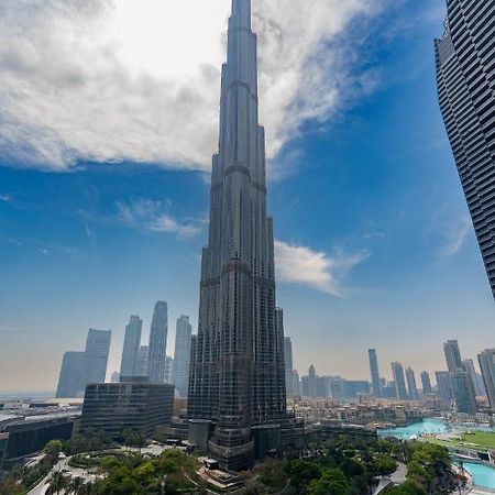 Prestige Living 1Br With Full Burj Khalifa View By Auberge ดูไบ ภายนอก รูปภาพ