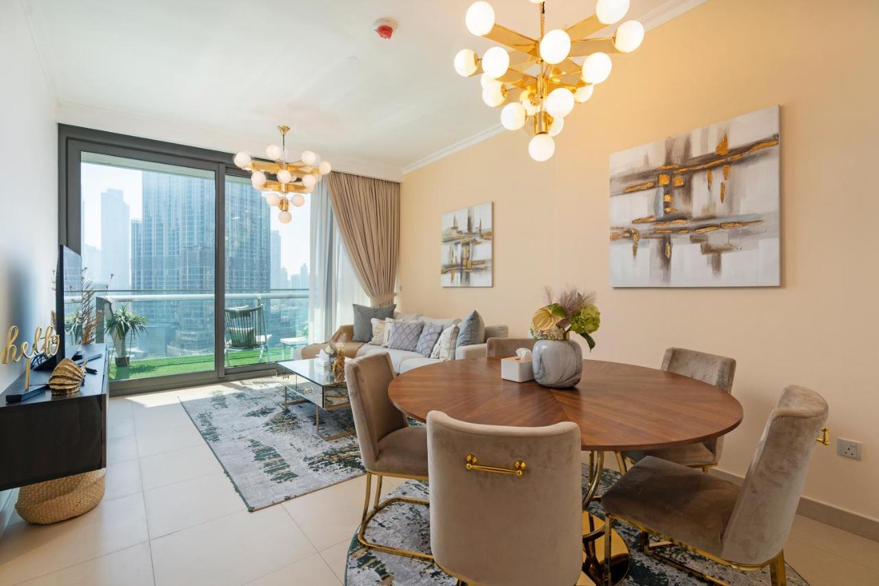 Prestige Living 1Br With Full Burj Khalifa View By Auberge ดูไบ ภายนอก รูปภาพ