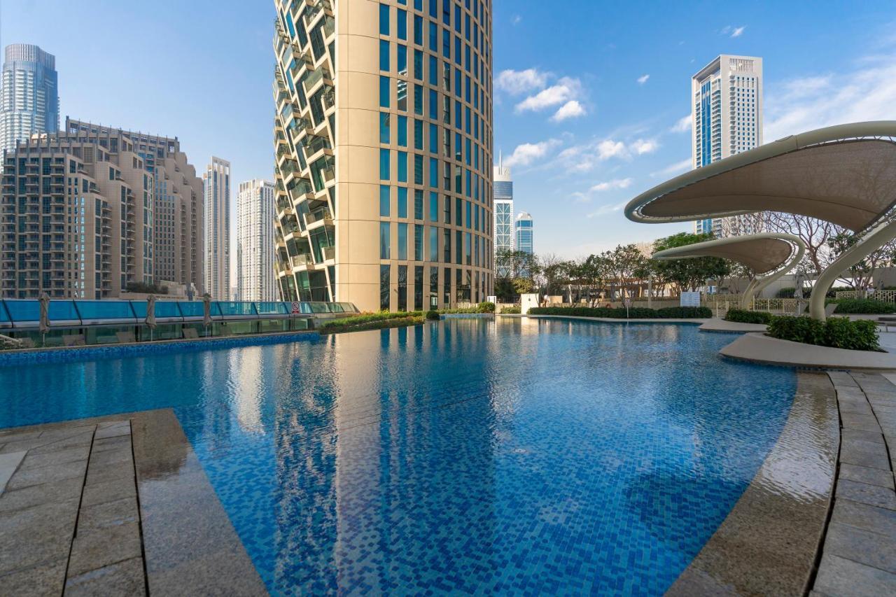 Prestige Living 1Br With Full Burj Khalifa View By Auberge ดูไบ ภายนอก รูปภาพ