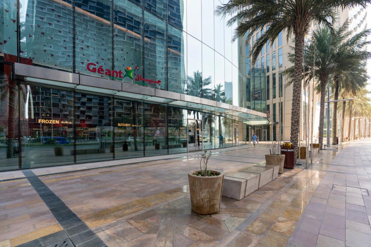 Prestige Living 1Br With Full Burj Khalifa View By Auberge ดูไบ ภายนอก รูปภาพ